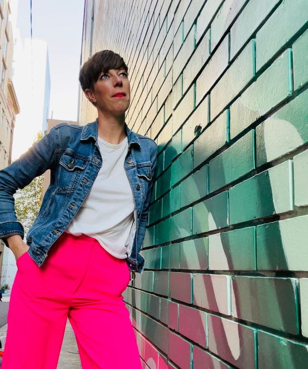 Sarah Connelly - Strategic partner for founder-led fashion & lifestyle brands | Fractional COO, Mentor & Wing-woman (contemplative female founder - web pic)