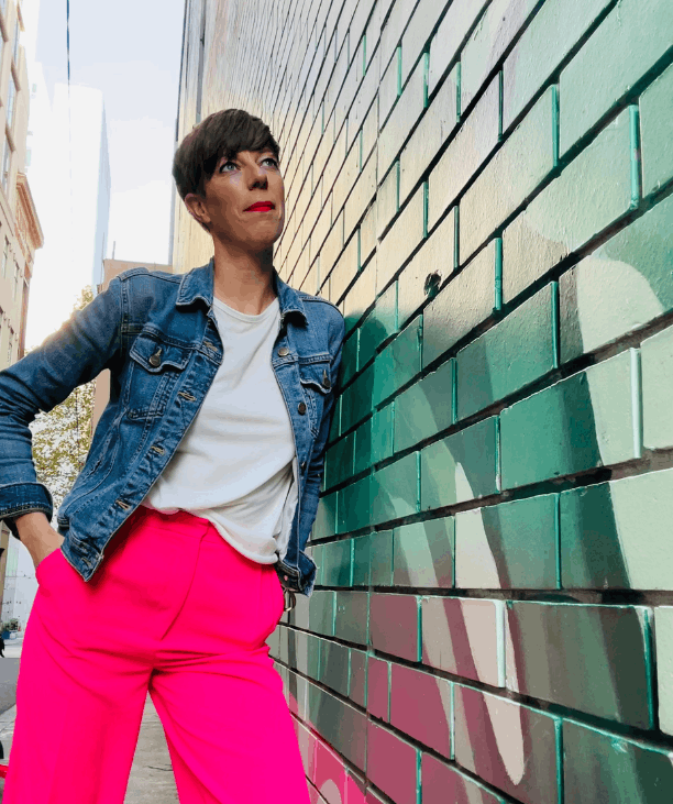 Sarah Connelly - Strategic partner for founder-led fashion & lifestyle brands | Fractional COO, Mentor & Wing-woman (contemplative female founder - web pic)
